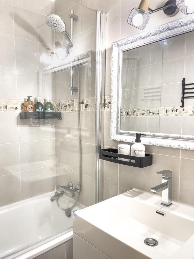 Appartement Lumineux 1 Chambre Hypercentre Place St Jean فالنسيا المظهر الخارجي الصورة